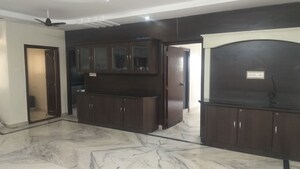 Room in 3 BHK Apartment at Jubilee Hills – for Rent