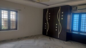 Room in 3 BHK Apartment at Jubilee Hills – for Rent