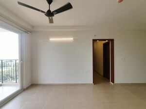 Room in 2 BHK Apartment at Bhartiya Nikoo Homes Phase 2, Thanisandra Main Road – for Rent