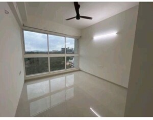 Room in 3 BHK Apartment at Seawoods – for Sale