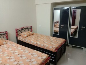 Bedroom in  Pg at Manpada – for Rent