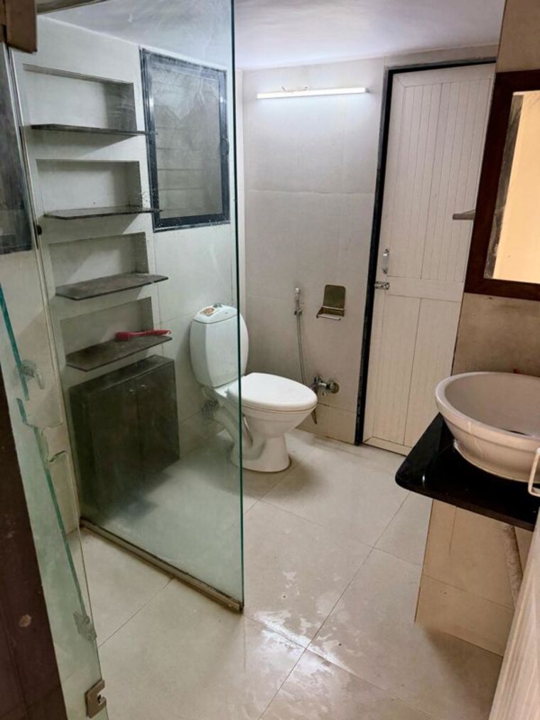 Bathroom, runwal-centre 3 Bedroom 1500 Sq.Ft. Apartment In Deonar Mumbai 10569645
