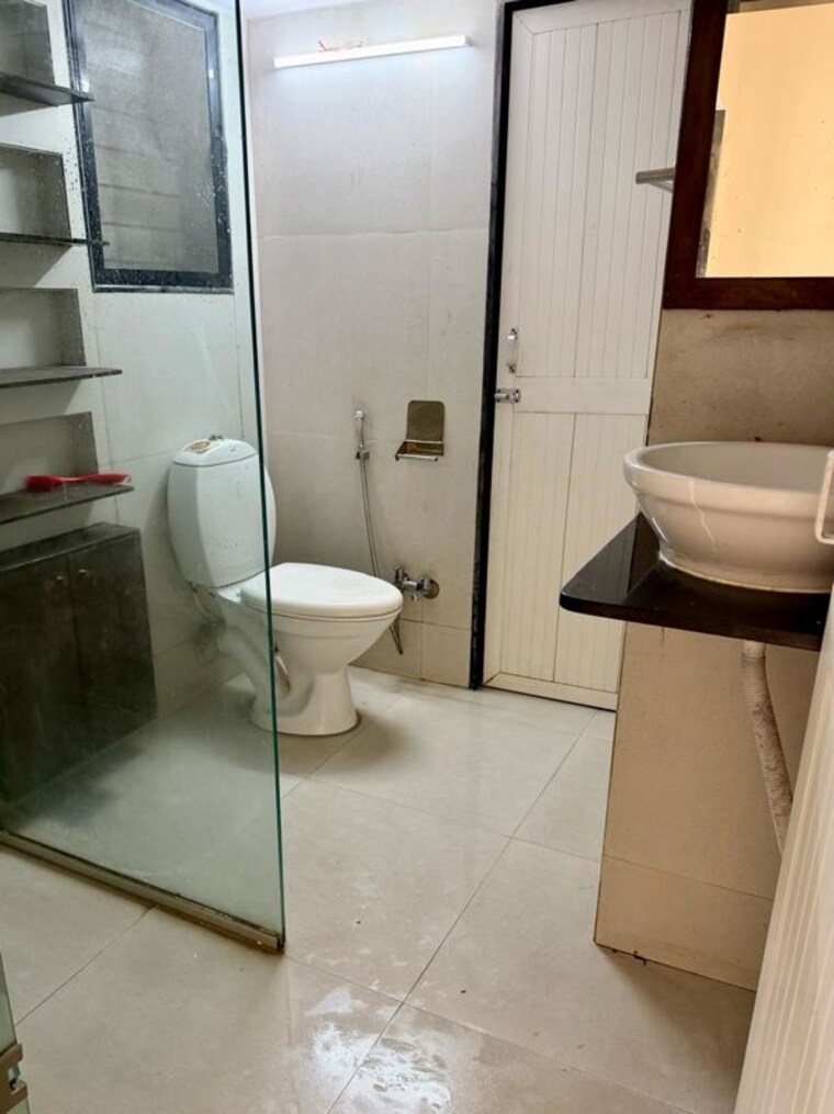 Bathroom, runwal-centre 3 Bedroom 1500 Sq.Ft. Apartment In Deonar Mumbai 10569645
