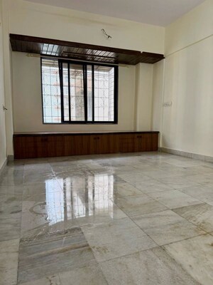 Room in 3 BHK Apartment at Runwal Centre, Deonar – for Rent