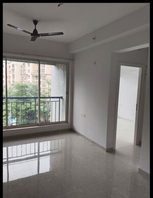 Room in 3 BHK Apartment at Nerul – for Sale