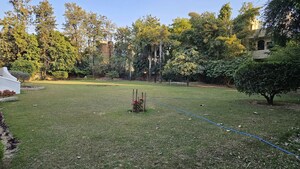 3.5 BHK Villa – Garden View at Sainik Farm - for Rent