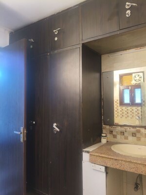 Building Lobby in 2 BHK Builder Floor at Sector 51 – for Rent