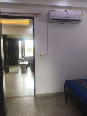 Room in 2 BHK Builder Floor at Sector 51 – for Rent