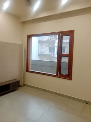 Room in 3.5 BHK Builder Floor at Baberpur Mandi – for Rent