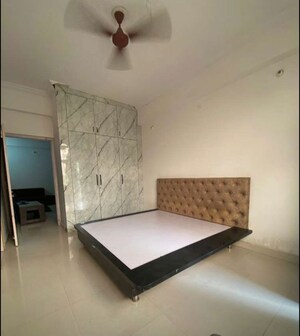 3.5 BHK Apartment For Rent in Hazratganj