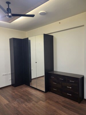 Room in 3 BHK Apartment at Prestige Ivy Leagu, Kondapur – for Rent