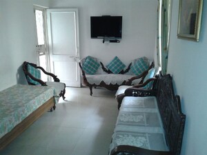 2 BHK Apartment For Rent in Sector 37
