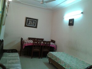 Living Room in 2 BHK Apartment at Sector 37 – for Rent