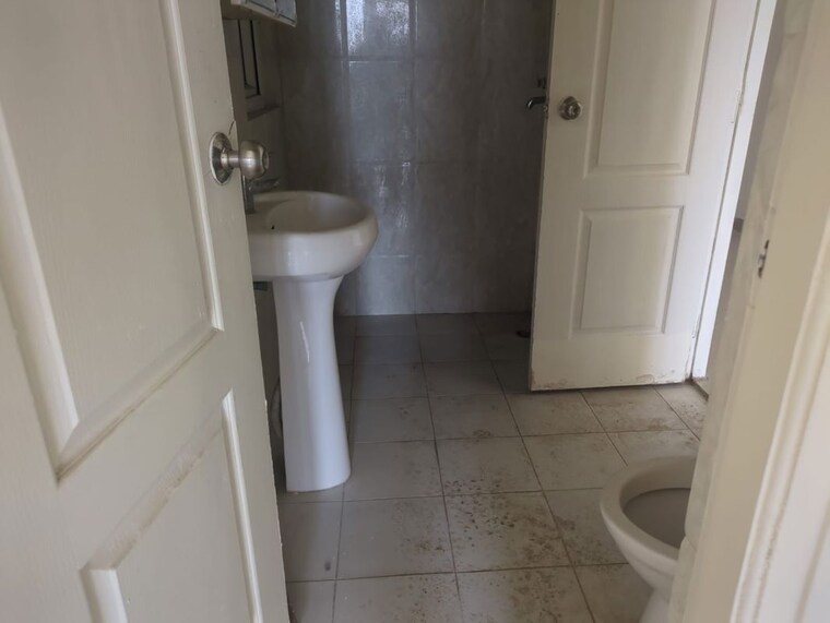Bathroom, godrej-air-sector-85 3 Bedroom 1829 Sq.Ft. Apartment In Sector 85 Gurgaon 10569705