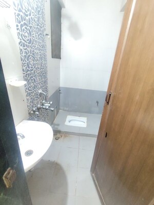 Bathroom in 1.5 BHK Apartment at Vihang Valley Phase1, Kasarvadavali – for Rent