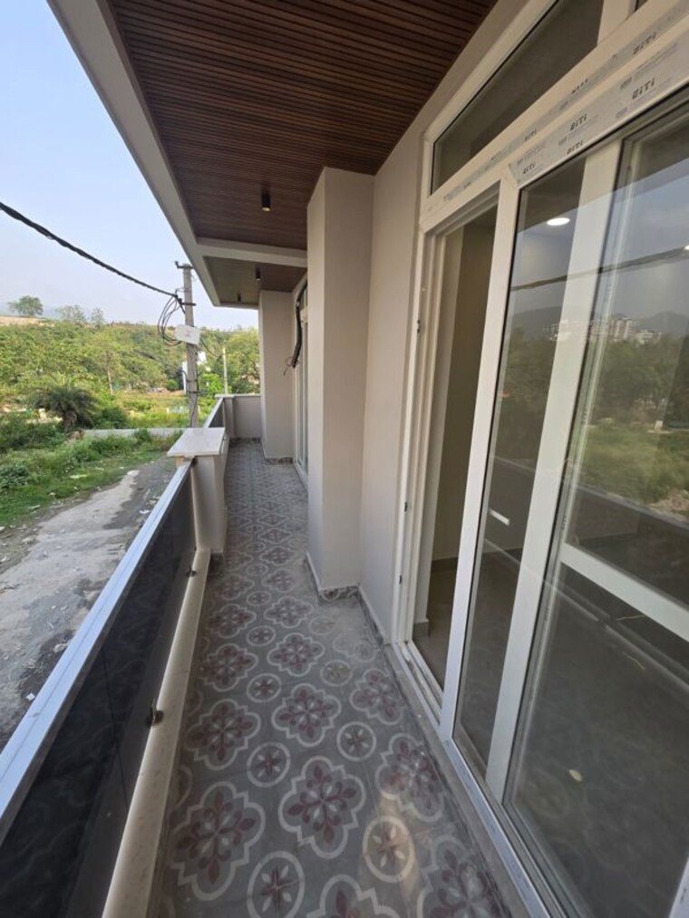 Balcony, canal road 3 Bedroom 1750 Sq.Ft. Builder Floor In Canal Road Dehradun 10448793