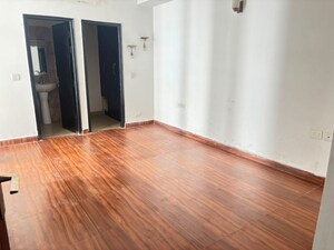 3 BHK Apartment For Rent in Mahagun Moderne, Sector 78