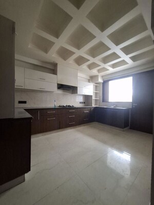 Kitchen in 3 BHK Builder Floor at Sector 22 – for Rent