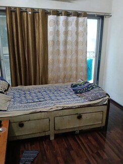 2 BHK Apartment For Sale in Shraddha Esquire Skytower