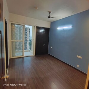 Room in 2 BHK Apartment at Prateek Grand City, Siddharth Vihar – for Rent