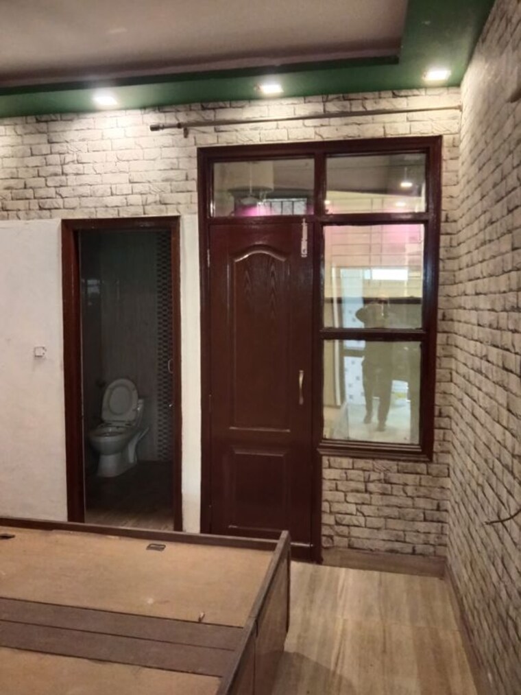 Exterior View, ghazipur 2 Bedroom 92 Sq.Yd. Builder Floor In Ghazipur Zirakpur 10569789