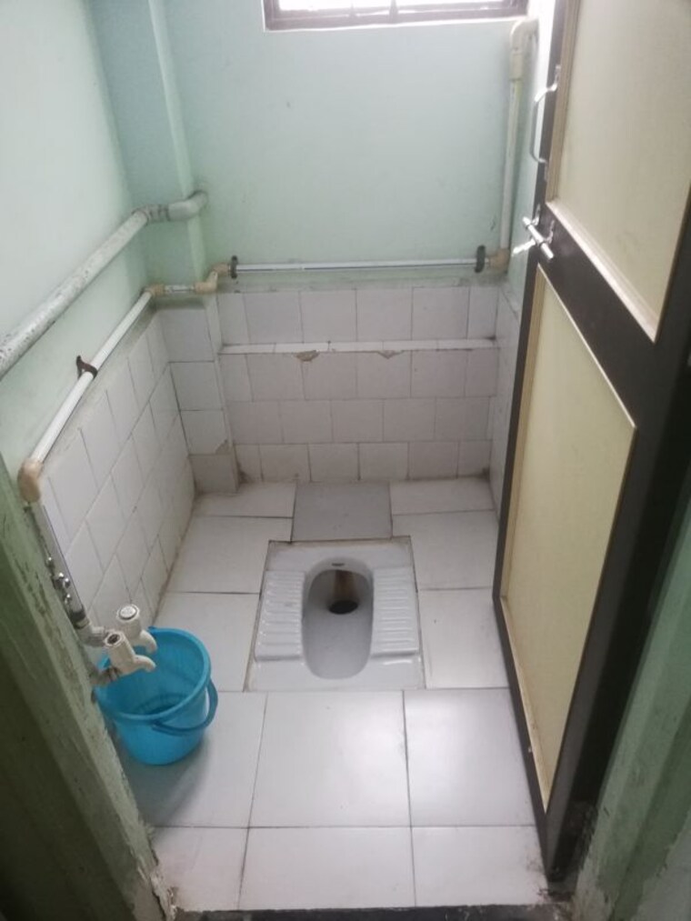 Bathroom, shubham-apartment-lokmanya-colony 1 Bedroom 600 Sq.Ft. Apartment In Kothrud Pune 10561257