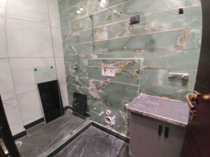 Team Area in 3 BHK Builder Floor at Sector 23 – for Rent