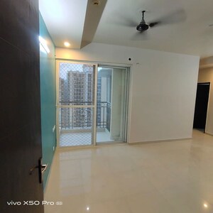 Room in 2 BHK Apartment at Prateek Grand City, Siddharth Vihar – for Rent