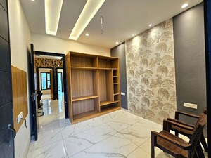 Room in 3 BHK Apartment at Yelahanka – for Sale