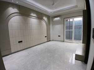Kitchen in 3 BHK Builder Floor at Sector 21 – for Rent