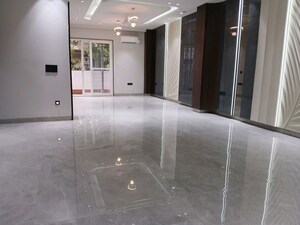 3 BHK Builder Floor For Rent in Sector 21