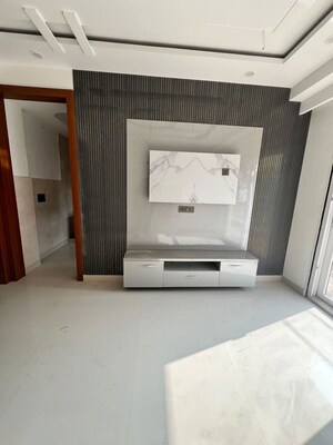 Room in 3 BHK Builder Floor at Sector 23 – for Rent