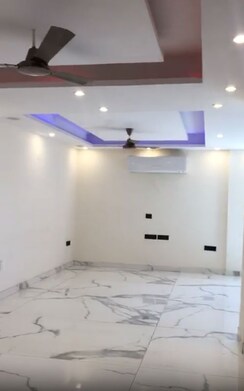 2 BHK + Store Room Builder Floor For Rent in Unitech South City II