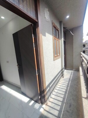Balcony in 3 BHK Builder Floor at Palm Residency Chhatarpur, Chattarpur – for Sale