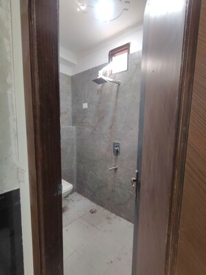 Bathroom in 3 BHK Builder Floor at Palm Residency Chhatarpur, Chattarpur – for Sale