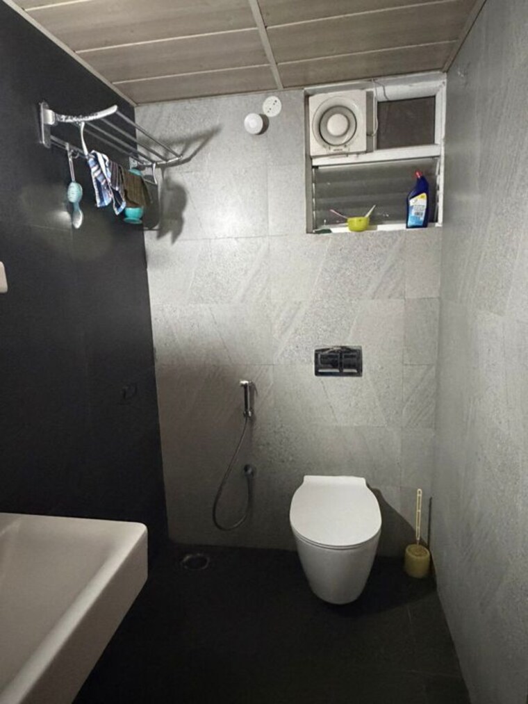Bathroom, eipl-apila 2 Bedroom 1410 Sq.Ft. Apartment In Gandipet Hyderabad 10569859