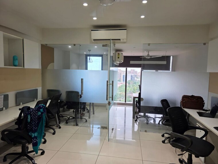 Team Area, binori-b-square-3 Commercial Office Space 855 Sq.Ft. In Bodakdev Ahmedabad 10569891