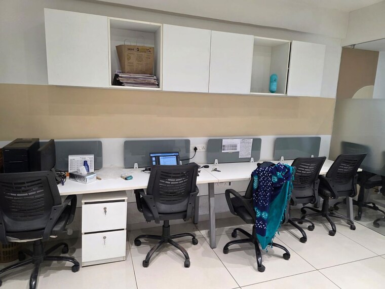 Team Area, binori-b-square-3 Commercial Office Space 855 Sq.Ft. In Bodakdev Ahmedabad 10569891