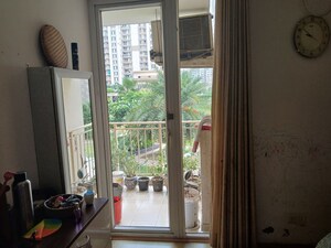Room in 3 BHK Apartment at Emaar The Palm Drive-The Premier Terraces, Sector 66 – for Sale
