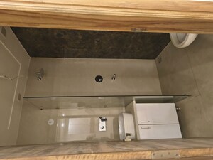 Furnished Amenities in 3 BHK Builder Floor at BPTP District Phase 2, Sector 84 – for Sale