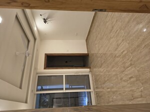 Furnished Amenities in 3 BHK Builder Floor at BPTP District Phase 2, Sector 84 – for Sale