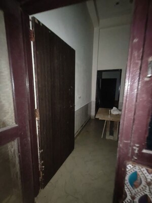Bathroom in 4 BHK Independent House at Ansal Golf Links 1 – for Rent