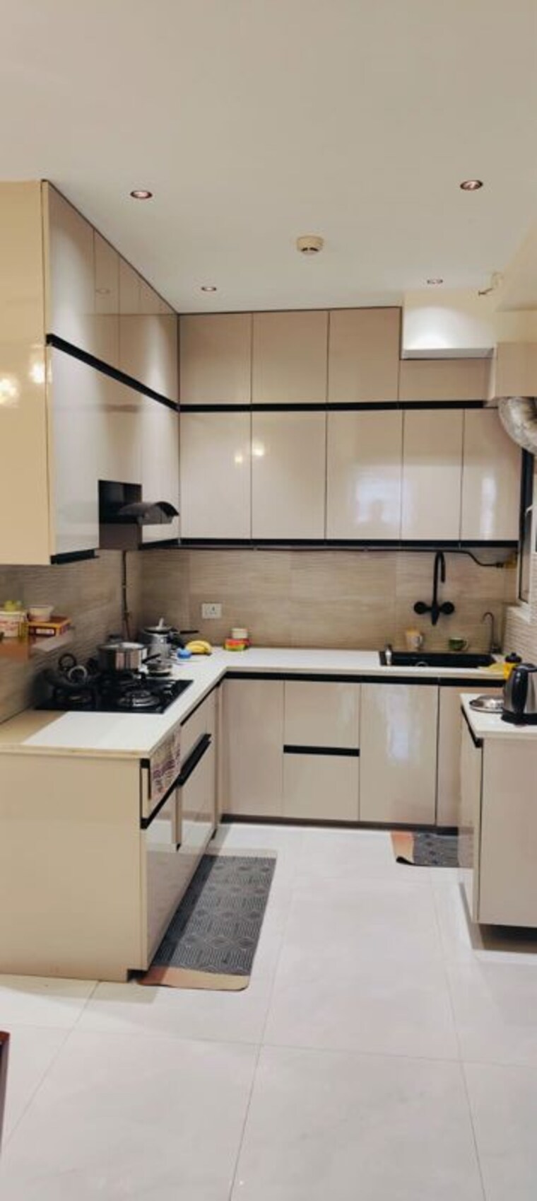 Kitchen, gaur-14th-avenue-high-street 3 Bedroom 1375 Sq.Ft. Apartment In Sector 16c Greater Noida Greater Noida 10569950