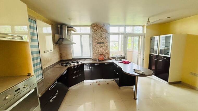 Kitchen, shiv-shankar-society 3.5 Bedroom 2100 Sq.Ft. Apartment In Sector 51 Gurgaon 10569976