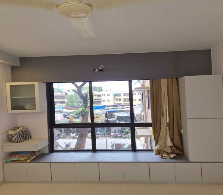 Living Room, dadar east 2 Bedroom 500 Sq.Ft. Apartment In Dadar East Mumbai 10569993