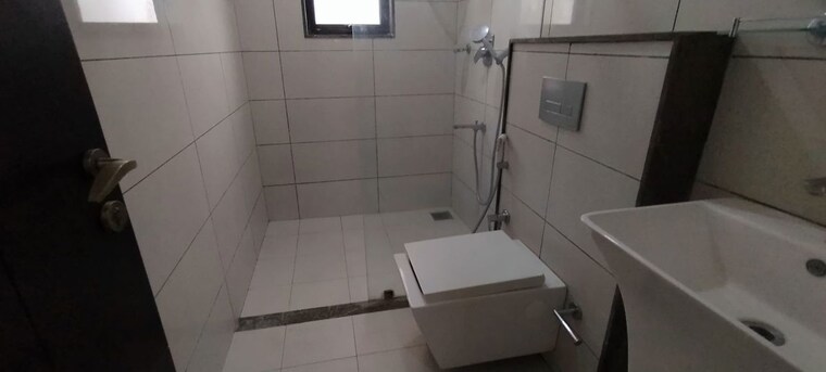 Bathroom, kaypee-grandeur-indiranagar 3 Bedroom 1950 Sq.Ft. Apartment In Indiranagar Bangalore 10569994