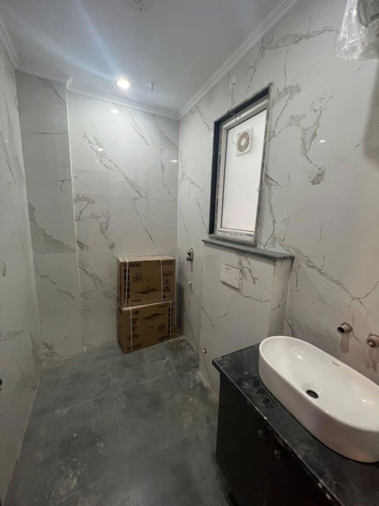 Bathroom, palam-vihar-residents-association 4 Bedroom 2300 Sq.Ft. Builder Floor In Palam Vihar Gurgaon 10569992