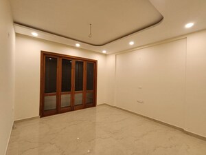 Room in 3 BHK Apartment at Ittina Cooke, Cooke Town – for Sale