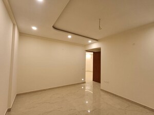 Room in 3 BHK Apartment at Ittina Cooke, Cooke Town – for Sale