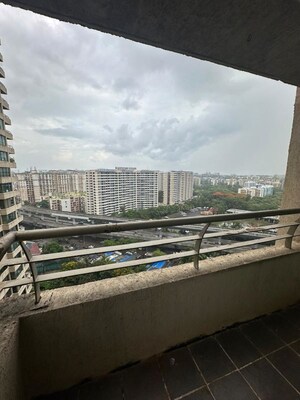 2.5 BHK Apartment – Exterior View View at Oberoi Realty Splendor, Andheri East - for Rent